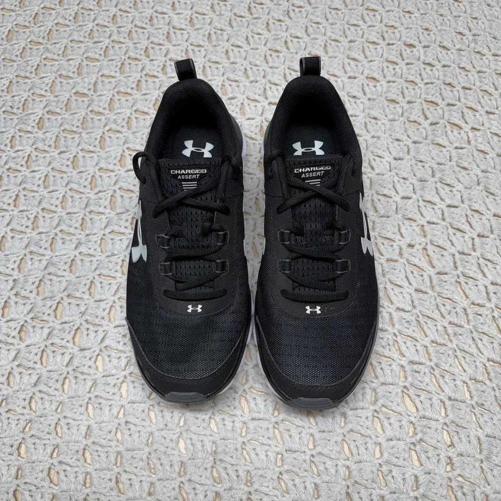 Under Armour Charged Assert Running Shoes Men's Size 10 Black White